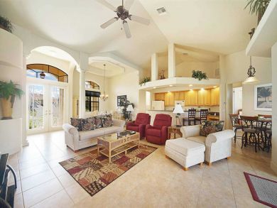 Cape Coral Lovely Three bedroom Villa on the Water